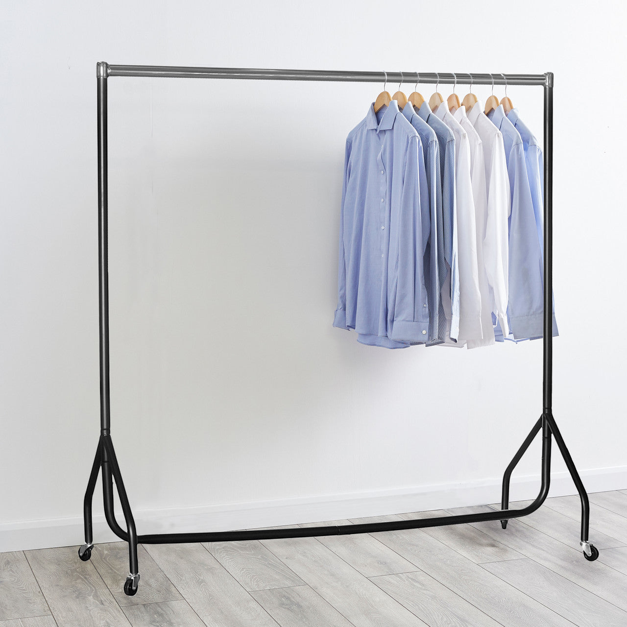 Black & Chrome Heavy-Duty Clothes Rail