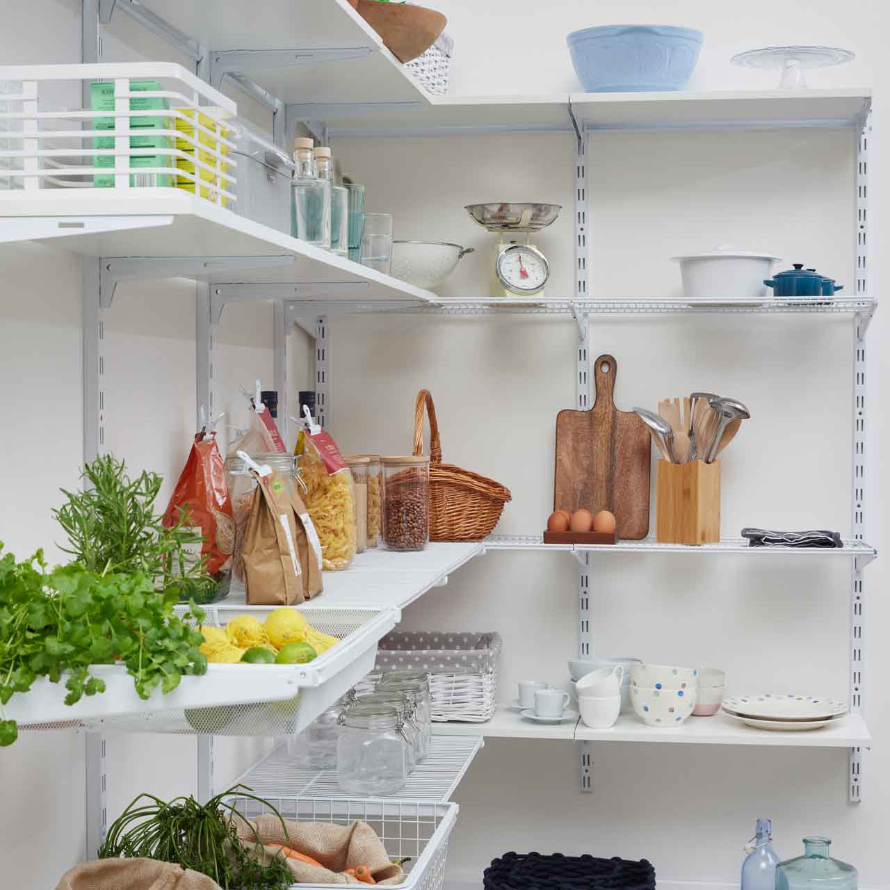 Flexx White Wooden 4 Shelf System with Fine Wire Mesh Basket- H2100mm