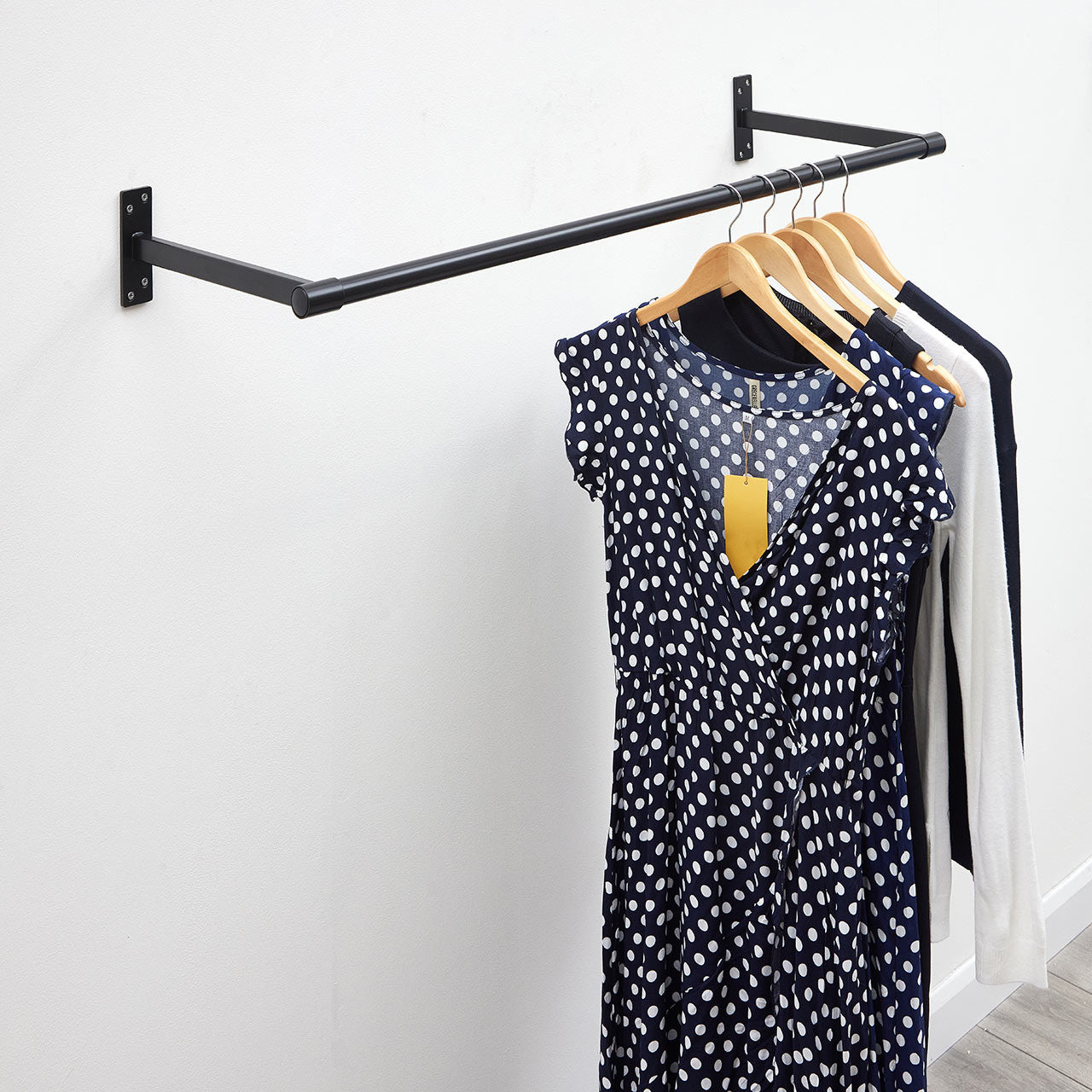 1m Black Wall-Mounted Hanging Clothes Rail with 2 Support Arms
