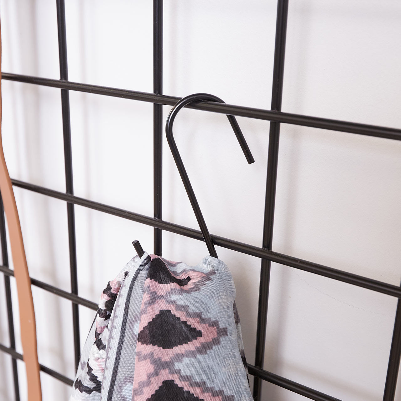 Black 6ft Wall-Mounted Grid Mesh Display with 20 S-Hooks