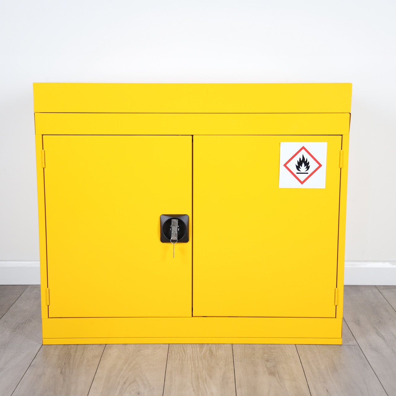 Hazardous Substance Cabinet - H790 x W915 x D505