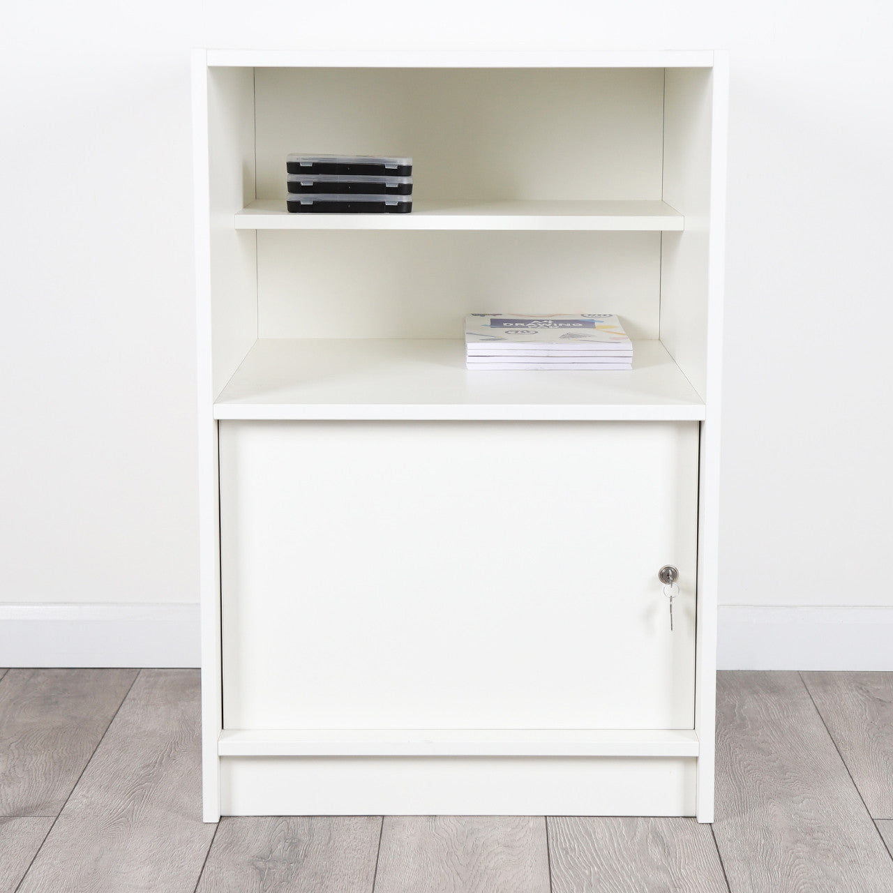Solido White Till Unit with Lockable Cupboard and Shelf