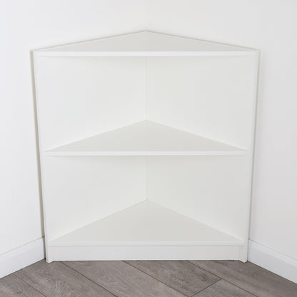 Solido White Triangle Corner Case
